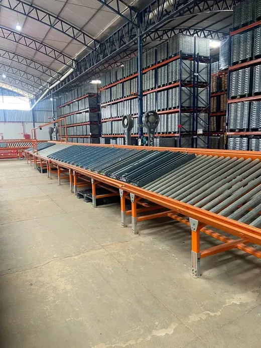 Estrutura porta-pallet vista de perto